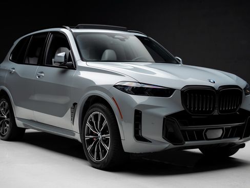 Used 2024 BMW X5 sDrive40i w/ M Sport Package RWD image 92