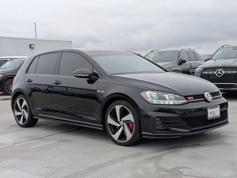 Used 2020 Volkswagen GTI S image 3