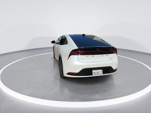 Used 2024 Toyota Prius XLE image 10