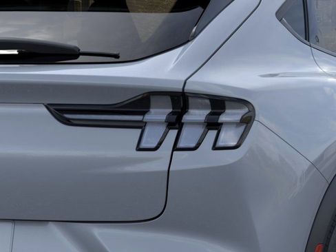 Used 2024 Ford Mustang Mach-E Select w/ Comfort Package Lite image 23