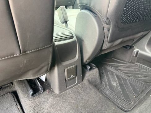 Used 2018 Buick Encore Premium w/ Experience Buick Package AWD/4WD image 18