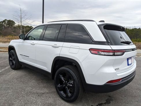 New 2026 Jeep Grand Cherokee Limited w/ Limited Altitude Package RWD image 20