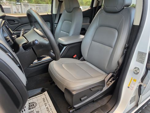 Used 2019 Chevrolet Colorado W/T w/ WT Convenience Package AWD/4WD image 26
