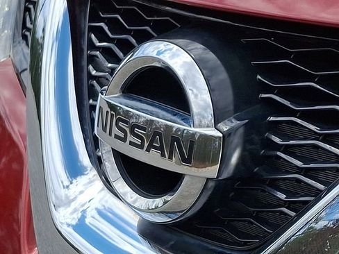 Used 2016 Nissan Rogue S AWD/4WD image 30