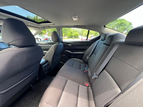 Used 2020 Nissan Altima 2.5 SV FWD image 30