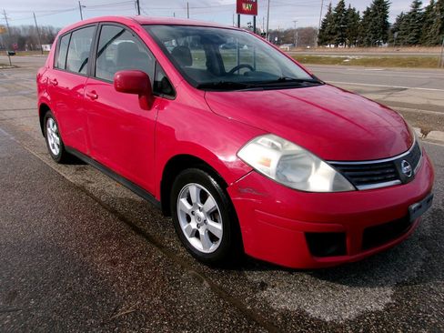 Used 2009 Nissan Versa 1.8 S w/ Convenience Pkg image 2