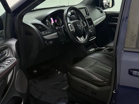 Used 2017 Dodge Grand Caravan GT FWD image 8