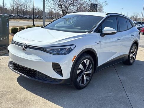 Used 2023 Volkswagen ID.4 Pro image 10