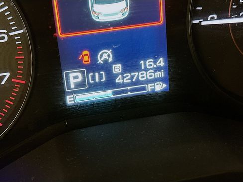 Used 2021 Subaru Crosstrek 2.0i Premium w/ Moonroof Package AWD/4WD image 19
