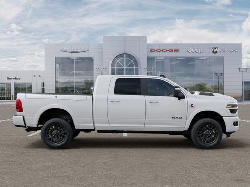 New 2026 RAM 2500 Limited AWD/4WD image 22