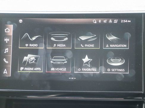 Used 2021 Audi e-tron Premium w/ Convenience Plus Package AWD/4WD image 13