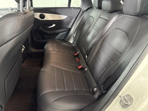 Used 2021 Mercedes-Benz GLC 300 image 12