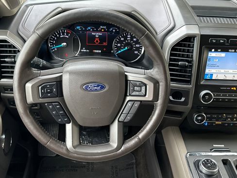 Used 2018 Ford Expedition XLT w/ Equipment Group 202A image 11