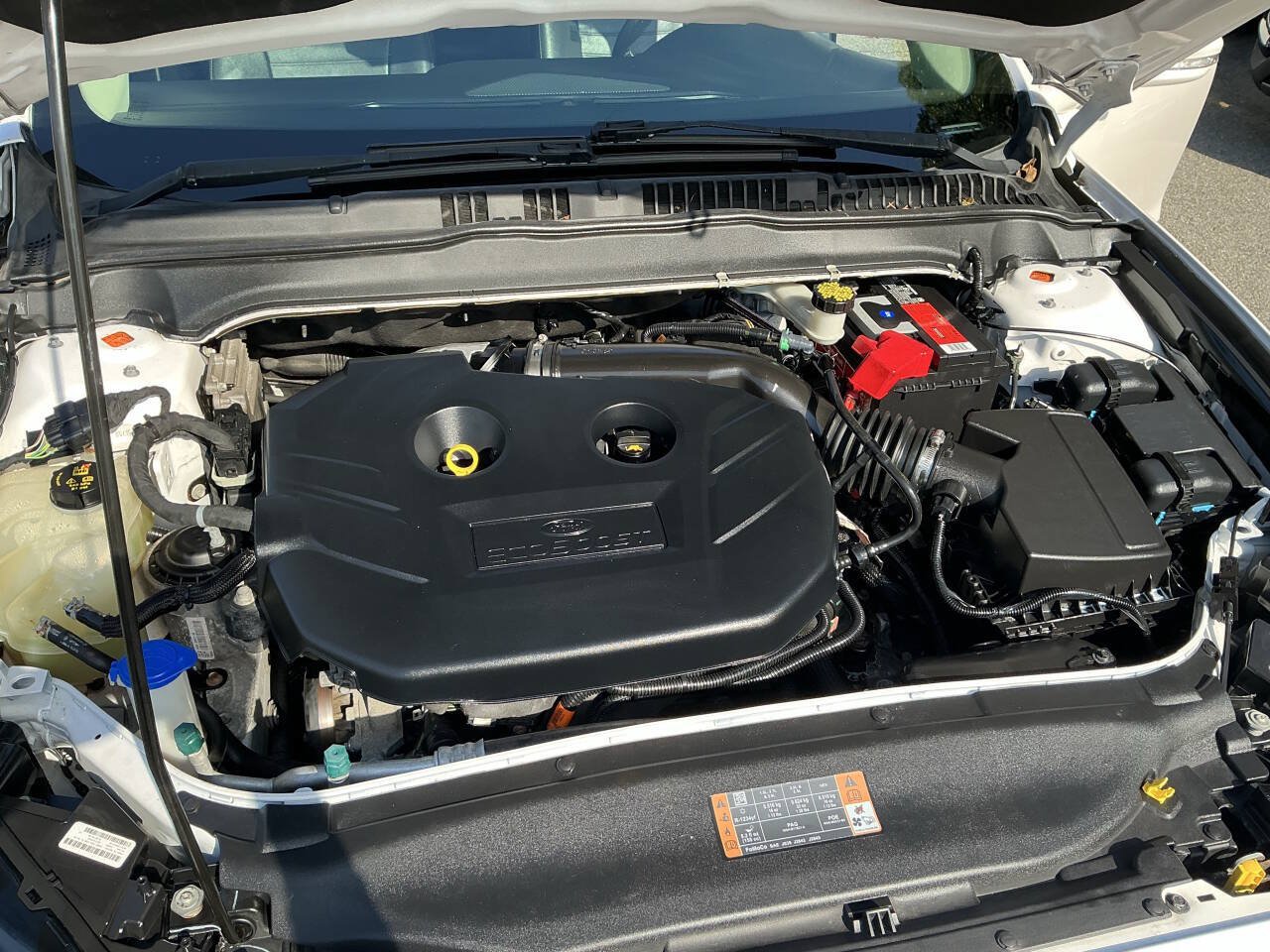 Used 2017 Ford Fusion SE w/ Fusion SE Technology Package FWD image 15