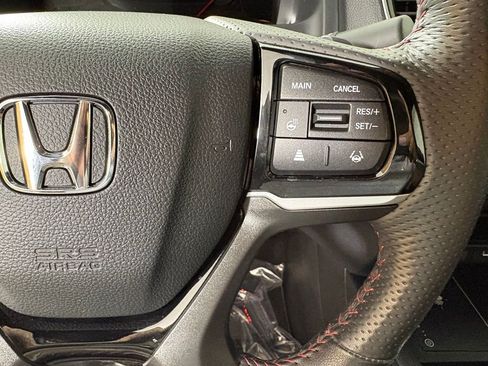 Used 2025 Honda Ridgeline Black Edition image 25