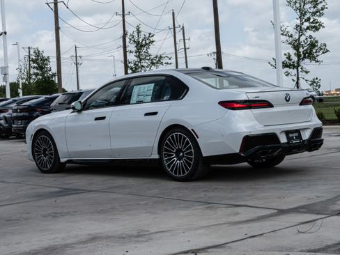 New 2026 BMW 760i xDrive AWD/4WD image 6
