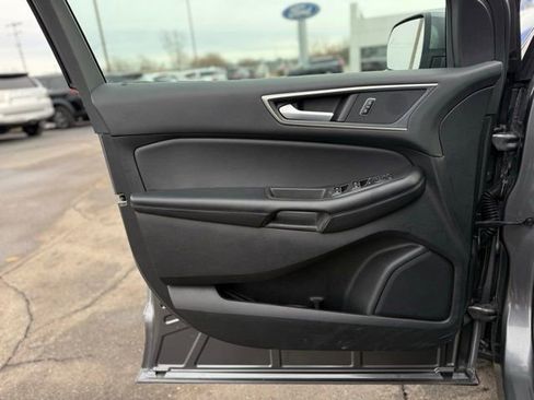 Certified 2024 Ford Edge SEL image 9