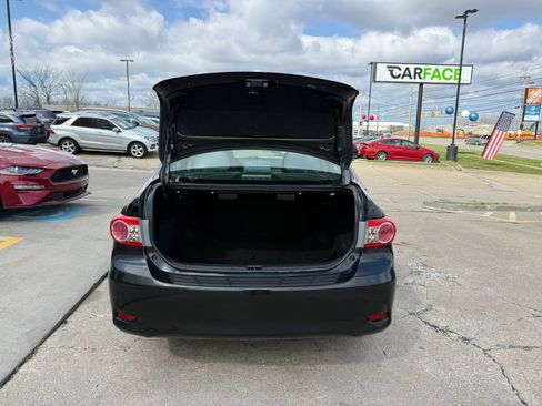 Used 2011 Toyota Corolla LE image 12