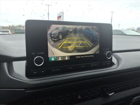 Used 2023 Honda Accord EX image 14