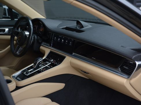 Certified 2019 Porsche Panamera 4 AWD/4WD image 28