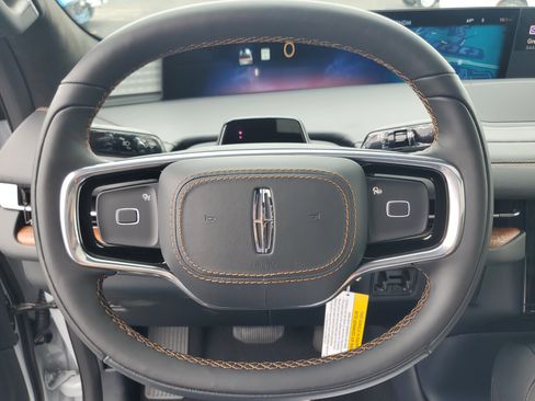 New 2026 Lincoln Navigator Black Label image 16