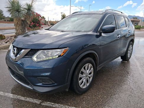 Used 2016 Nissan Rogue S w/ Appearance Package FWD image 1