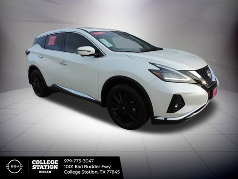 Used 2024 Nissan Murano SL image 3