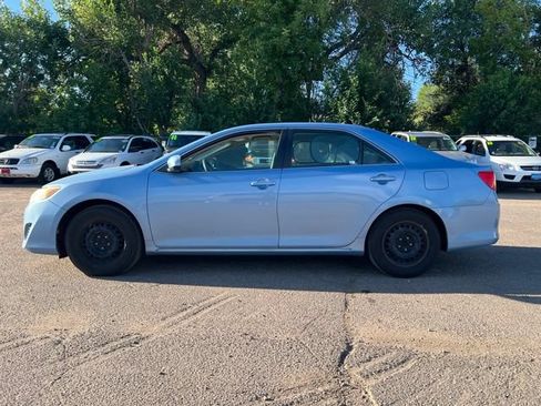 Used 2012 Toyota Camry LE FWD image 2