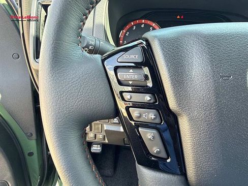 Used 2026 Nissan Frontier PRO-4X w/ Pro-4x Convenience Package AWD/4WD image 22