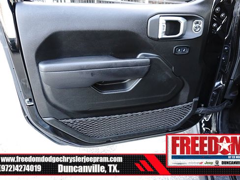 Used 2024 Jeep Wrangler Rubicon AWD/4WD image 34