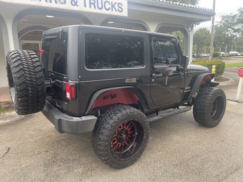 Used 2015 Jeep Wrangler Sport AWD/4WD image 3