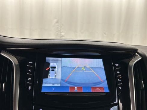Used 2020 Cadillac Escalade Premium Luxury image 18