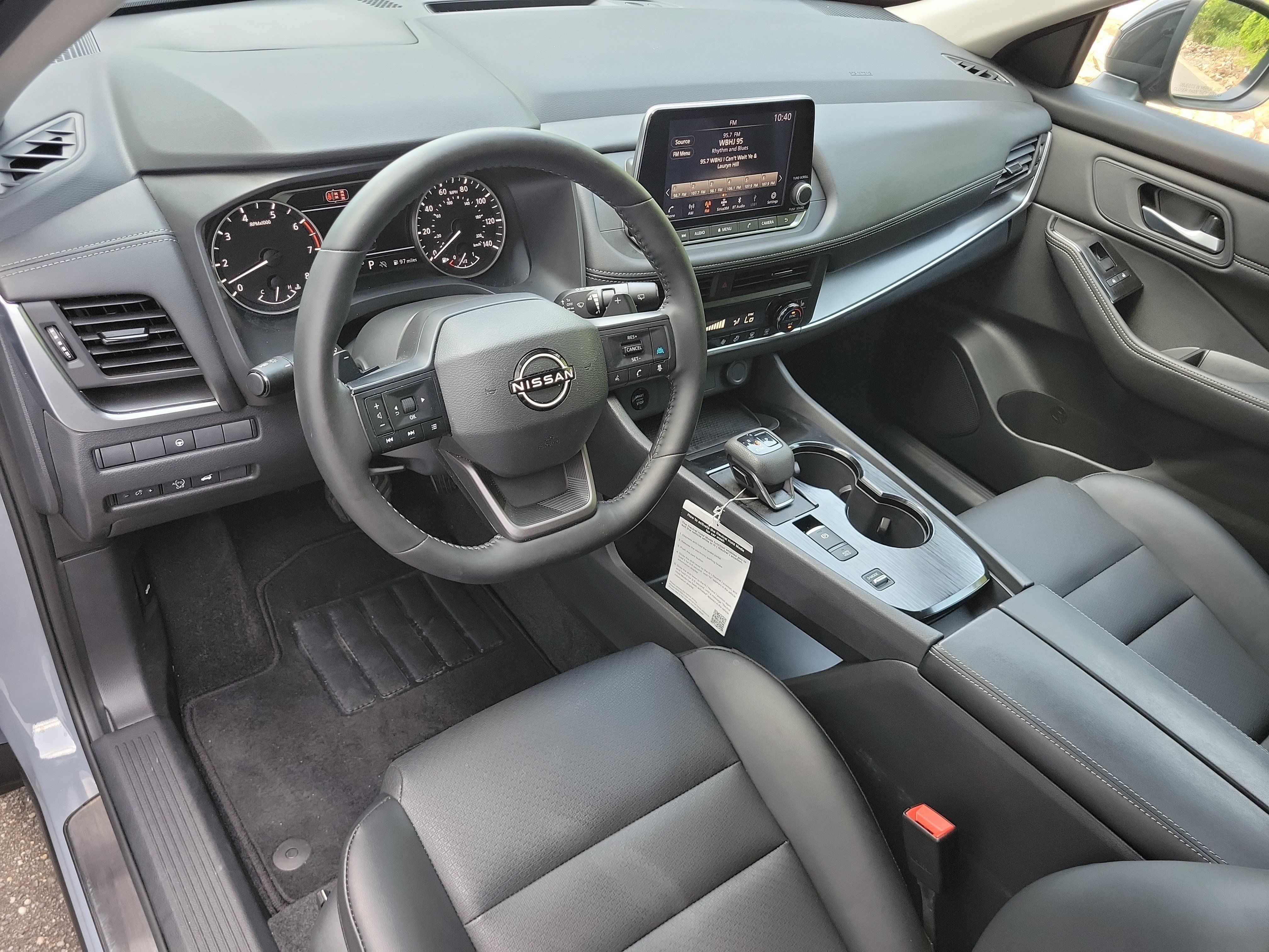 Used 2026 Nissan Rogue Dark Armor FWD image 8