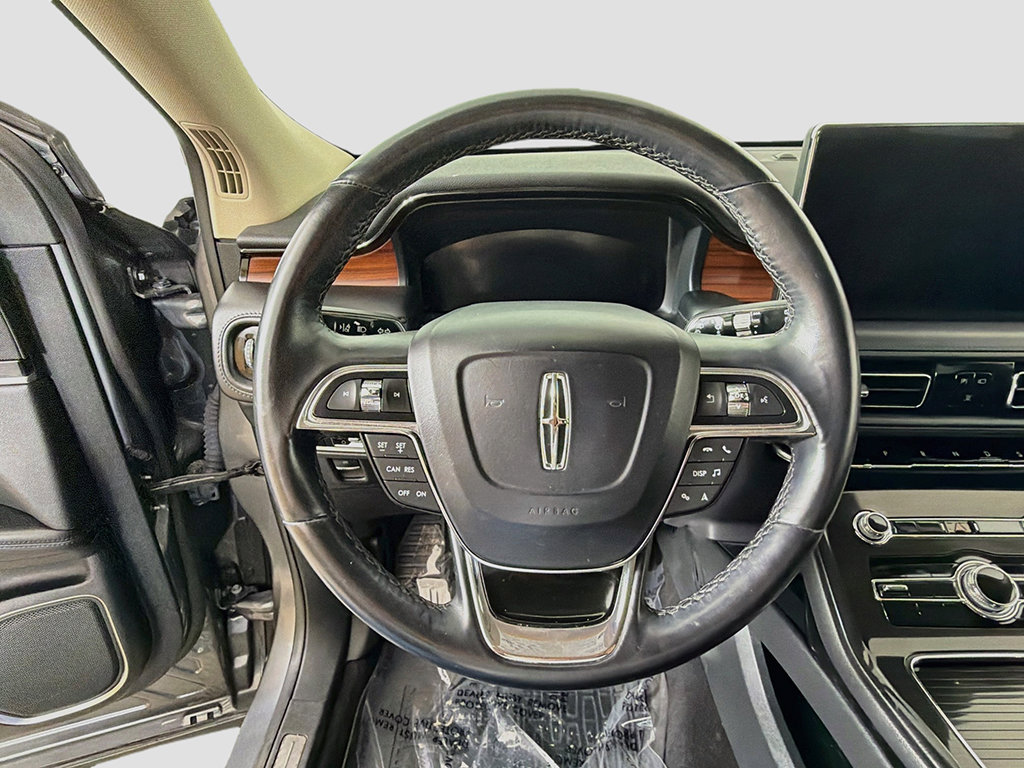 Used 2023 Lincoln Nautilus Reserve AWD/4WD image 35