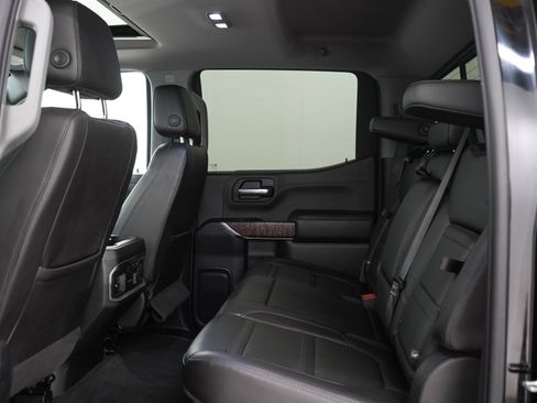 Used 2019 GMC Sierra 1500 Denali w/ Denali Ultimate Package AWD/4WD image 16