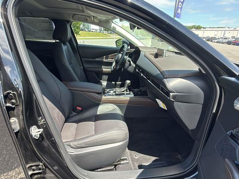 Used 2025 MAZDA CX-30 AWD 2.5 S w/ Premium Package image 16