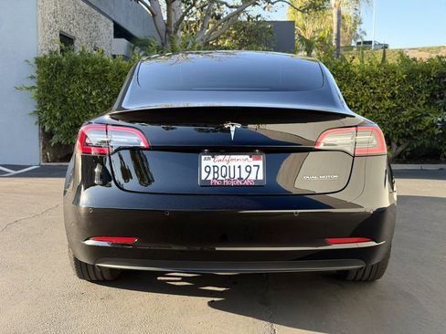 Used 2022 Tesla Model 3 Performance image 8