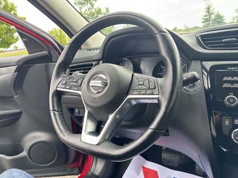 Used 2018 Nissan Rogue Sport SV w/ SV All-Weather Package AWD/4WD image 20