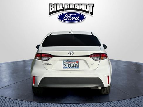 Used 2025 Toyota Corolla LE w/ LE Premium Package FWD image 4