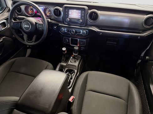 Used 2021 Jeep Wrangler Unlimited Sport AWD/4WD image 12