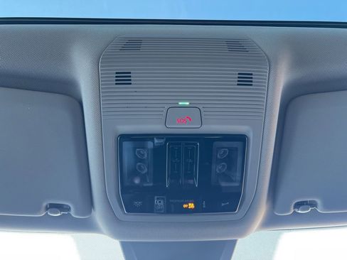 Used 2024 Volkswagen Atlas SE image 24