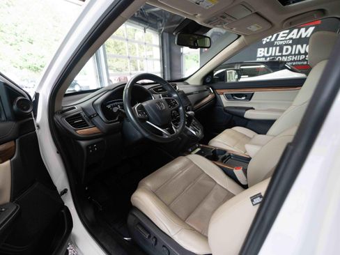 Used 2020 Honda CR-V Touring image 8