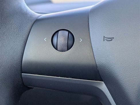 Used 2023 Tesla Model 3 Standard Range image 20