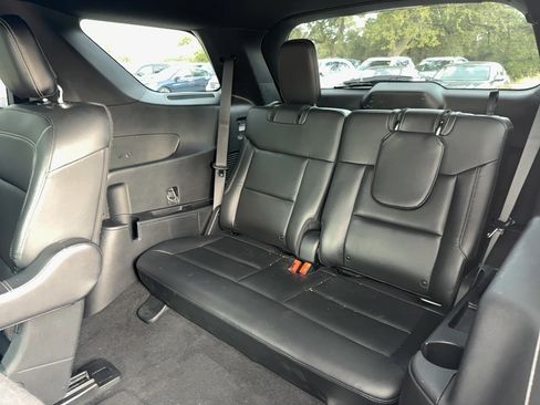 Used 2020 Ford Explorer XLT w/ Equipment Group 202A image 15