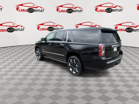 Used 2019 GMC Yukon XL Denali w/ Denali Ultimate Package AWD/4WD image 6