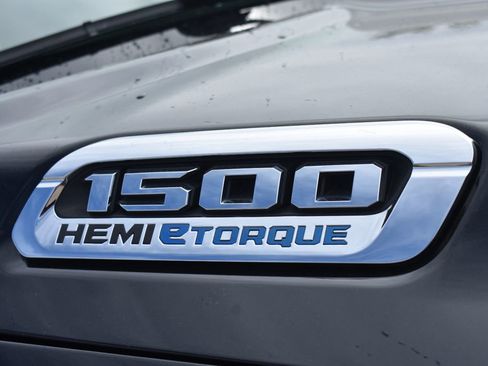 Used 2022 RAM 1500 Limited AWD/4WD image 14