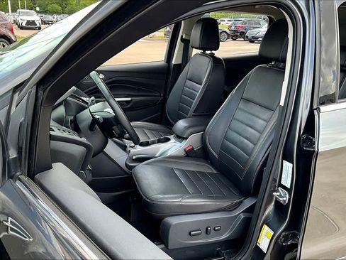 Used 2016 Ford Escape SE w/ SE Leather Comfort Package FWD image 7