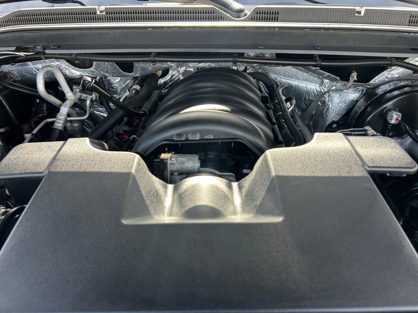 Used 2015 Chevrolet Tahoe LTZ RWD image 21
