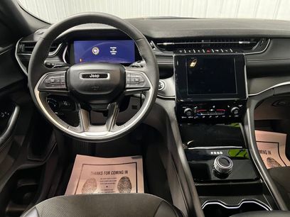 Used 2024 Jeep Grand Cherokee L Laredo