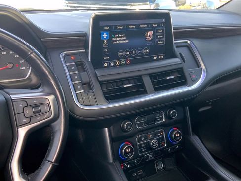 Used 2021 Chevrolet Suburban LT w/ LT Signature Package image 6